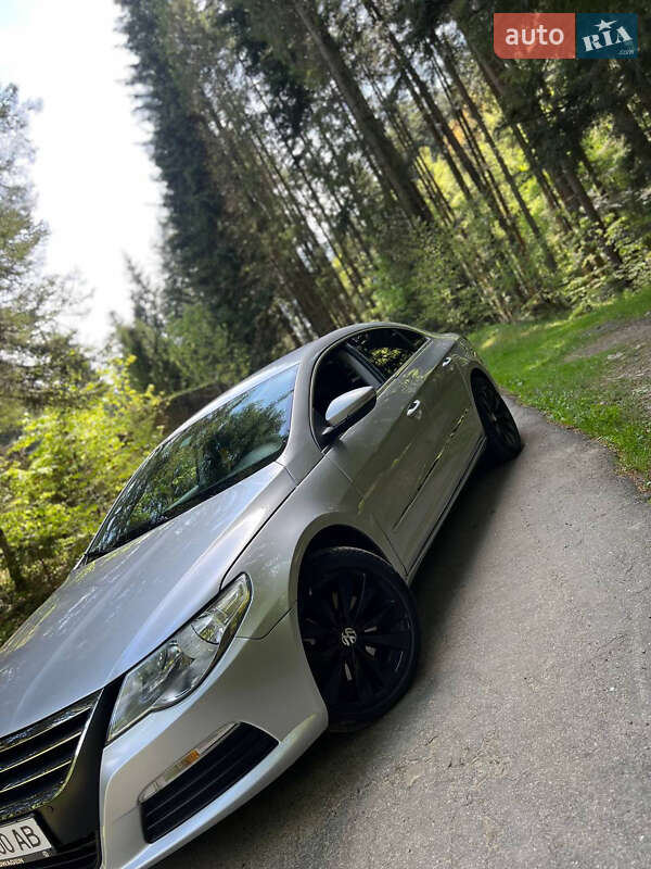 Купе Volkswagen CC / Passat CC 2010 в Львові