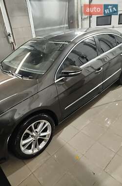Купе Volkswagen CC / Passat CC 2012 в Києві