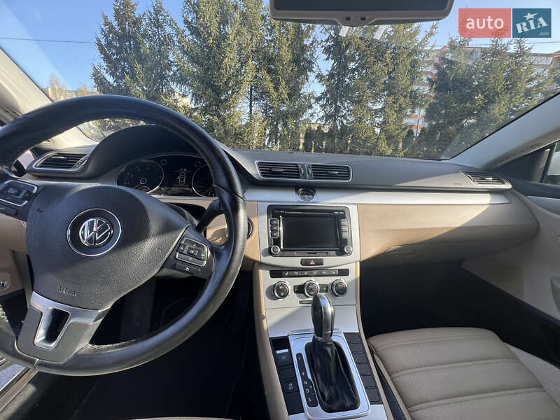Купе Volkswagen CC / Passat CC 2012 в Тернополе