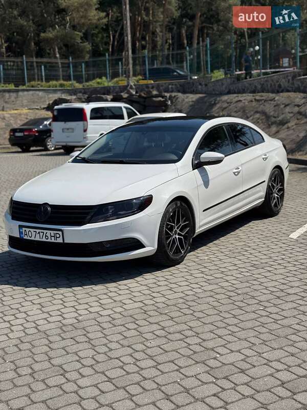Купе Volkswagen CC / Passat CC 2012 в 