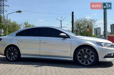 Купе Volkswagen CC / Passat CC 2013 в 
