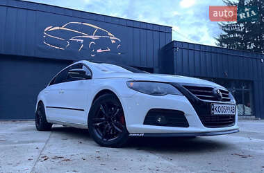Купе Volkswagen CC / Passat CC 2011 в Ужгороді