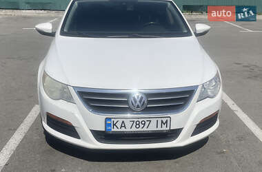 Купе Volkswagen CC / Passat CC 2011 в Києві