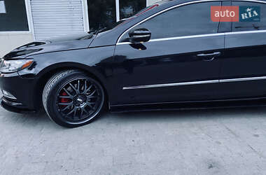Купе Volkswagen CC / Passat CC 2012 в Львове