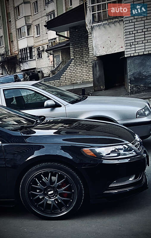Купе Volkswagen CC / Passat CC 2012 в Львові