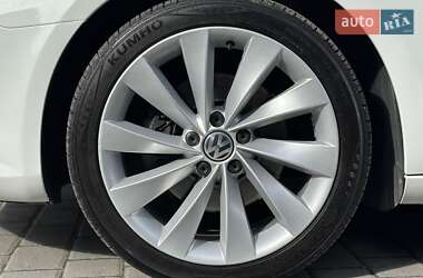 Купе Volkswagen CC / Passat CC 2014 в 