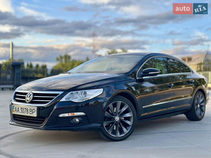 Купе Volkswagen CC / Passat CC 2009 в Києві