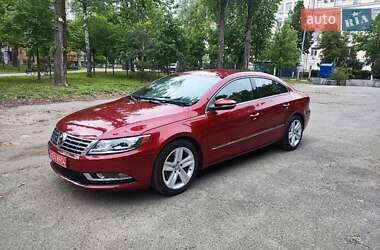 Купе Volkswagen CC / Passat CC 2015 в Києві