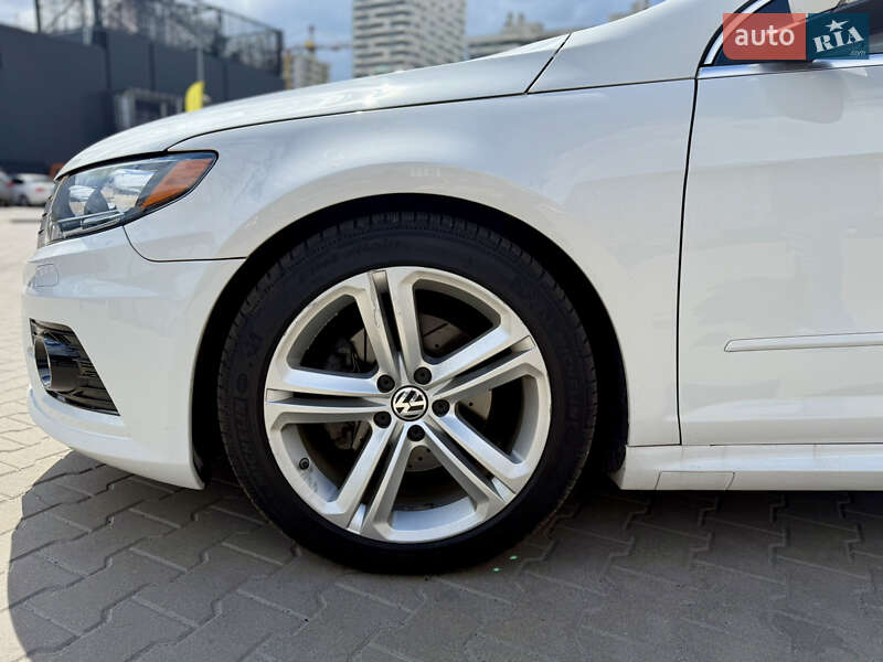 Купе Volkswagen CC / Passat CC 2013 в Киеве
