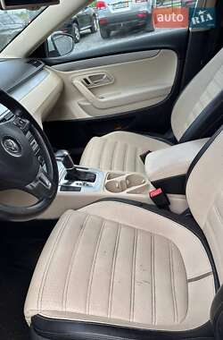 Купе Volkswagen CC / Passat CC 2010 в 