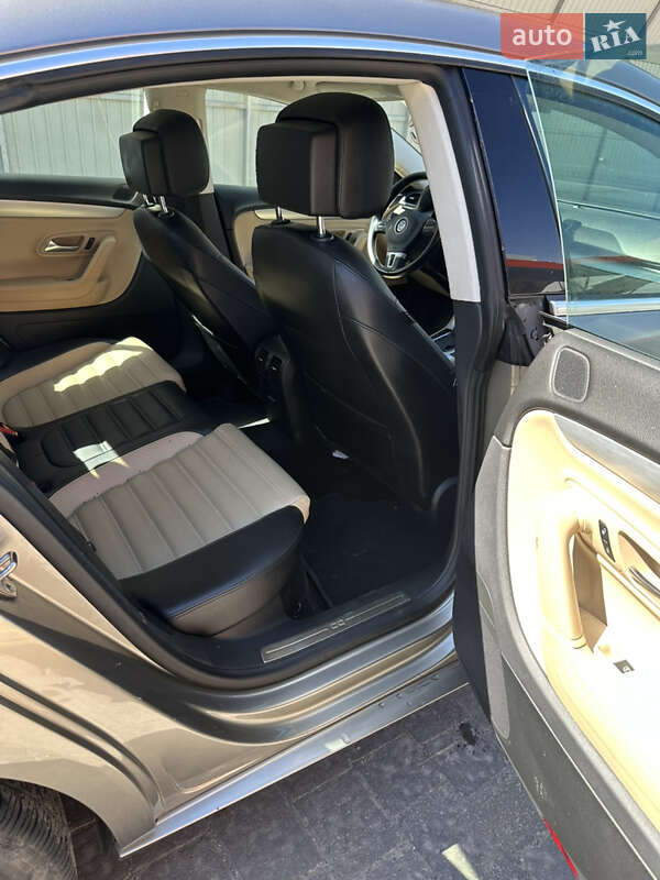 Купе Volkswagen CC / Passat CC 2012 в Львові фото 19 Купе Volkswagen CC / Passat CC 2012 в Львові