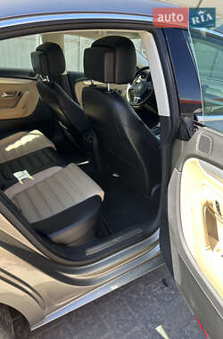 Купе Volkswagen CC / Passat CC 2012 в 