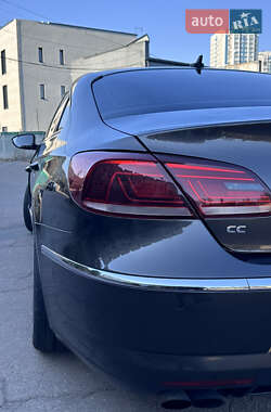 Купе Volkswagen CC / Passat CC 2014 в 