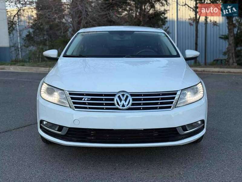 Купе Volkswagen CC / Passat CC 2014 в Києві