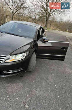 Купе Volkswagen CC / Passat CC 2012 в 