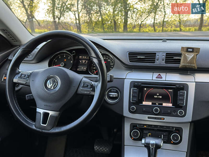 Купе Volkswagen CC / Passat CC 2010 в Конотопе