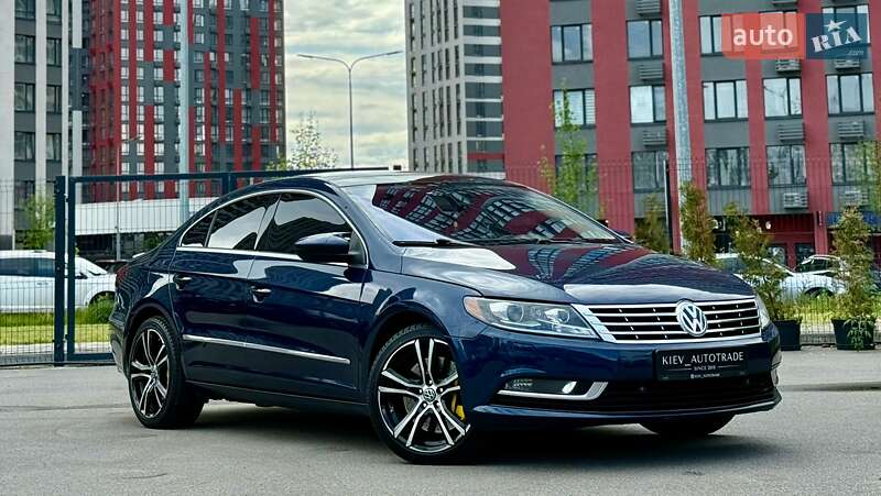 Купе Volkswagen CC / Passat CC 2012 в 
