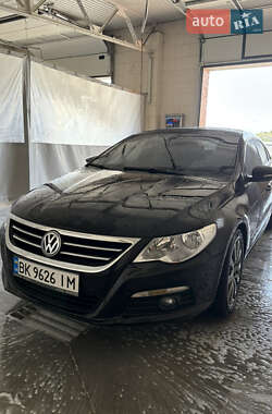 Купе Volkswagen CC / Passat CC 2012 в 