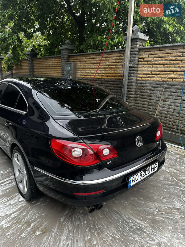 Купе Volkswagen CC / Passat CC 2010 в Тячеве