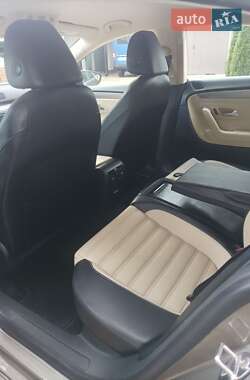 Купе Volkswagen CC / Passat CC 2009 в 