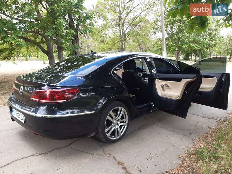 Купе Volkswagen CC / Passat CC 2012 в Херсоне
