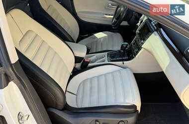 Купе Volkswagen CC / Passat CC 2011 в 