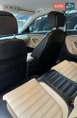 Купе Volkswagen CC / Passat CC 2012 в 
