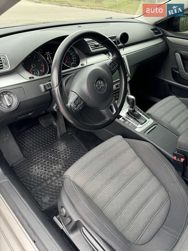 Купе Volkswagen CC / Passat CC 2011 в Кропивницком