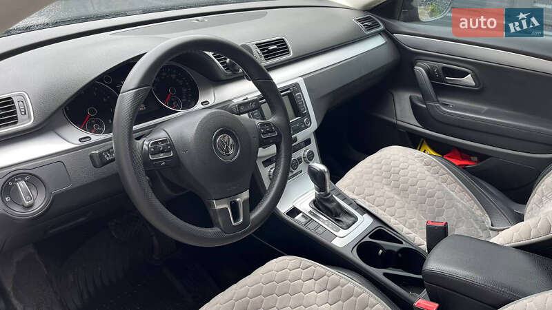 Купе Volkswagen CC / Passat CC 2014 в Киеве