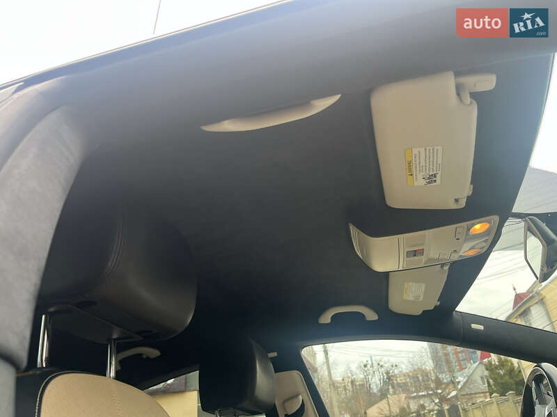 Купе Volkswagen CC / Passat CC 2014 в Черновцах