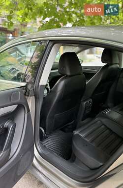 Купе Volkswagen CC / Passat CC 2011 в 