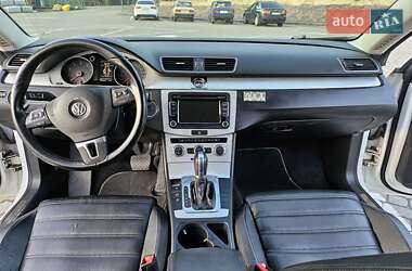 Купе Volkswagen CC / Passat CC 2013 в 