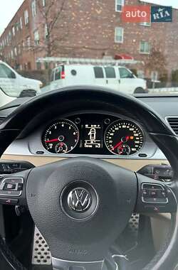 Купе Volkswagen CC / Passat CC 2014 в 