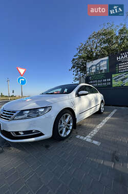 Купе Volkswagen CC / Passat CC 2012 в 