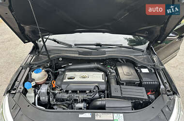 Купе Volkswagen CC / Passat CC 2009 в 