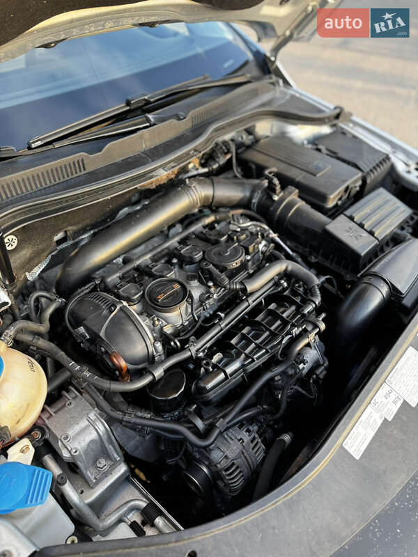 Купе Volkswagen CC / Passat CC 2012 в Южноукраїнську