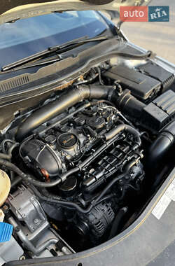 Купе Volkswagen CC / Passat CC 2012 в 