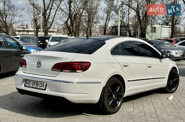 Купе Volkswagen CC / Passat CC 2013 в 