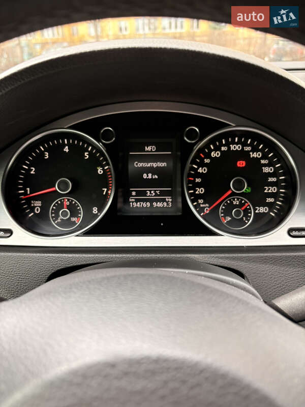 Купе Volkswagen CC / Passat CC 2010 в Киеве