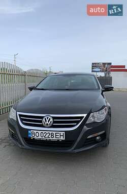 Купе Volkswagen CC / Passat CC 2011 в Новояворовске