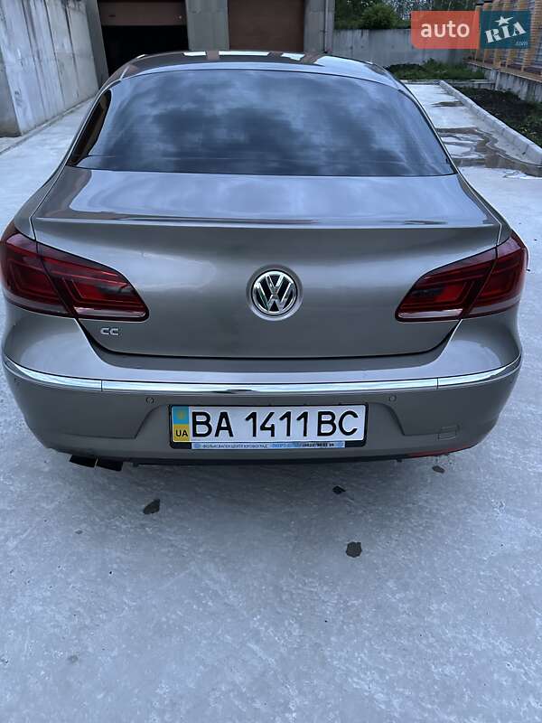 Купе Volkswagen CC / Passat CC 2013 в Кропивницькому