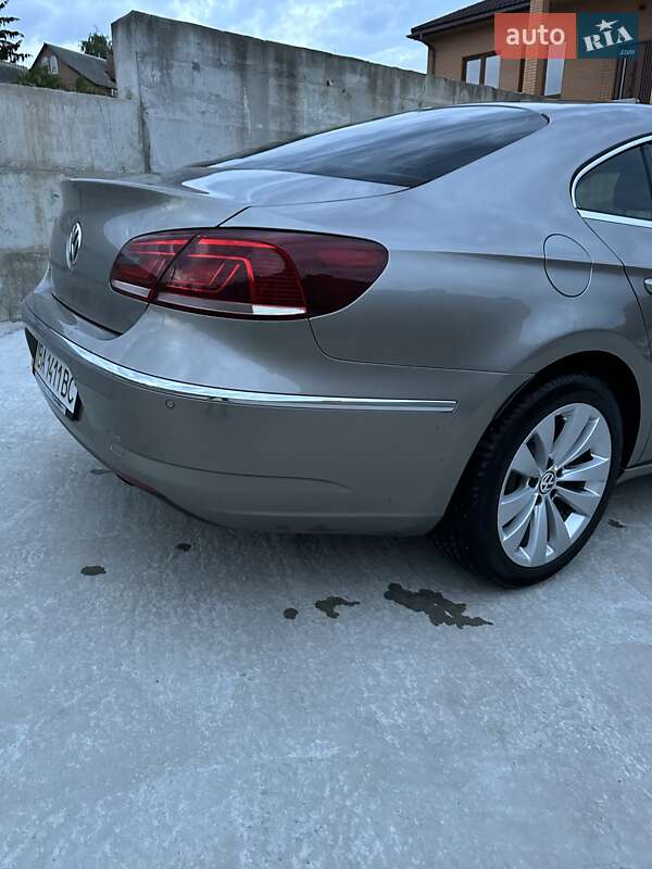 Купе Volkswagen CC / Passat CC 2013 в Кропивницькому