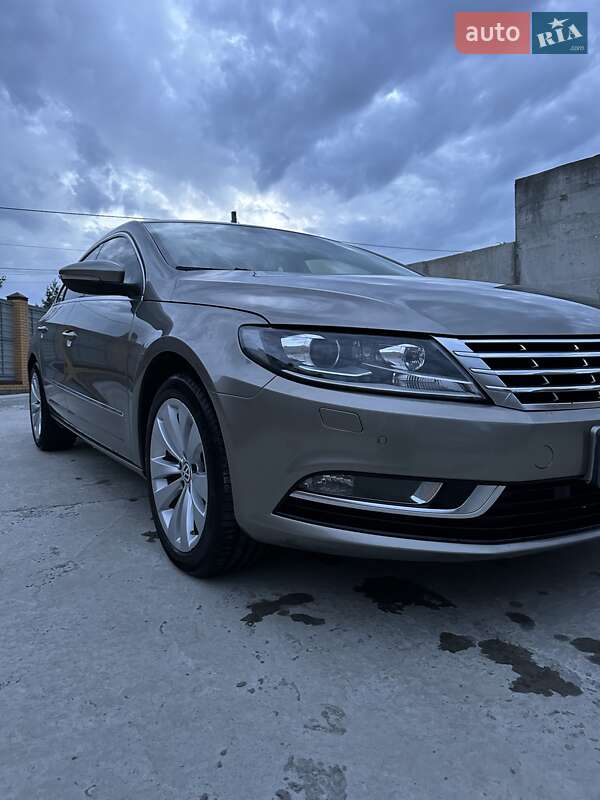Купе Volkswagen CC / Passat CC 2013 в Кропивницькому
