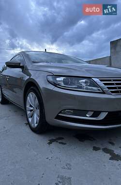 Купе Volkswagen CC / Passat CC 2013 в 