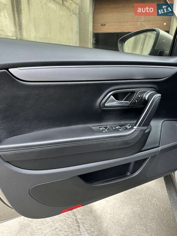 Купе Volkswagen CC / Passat CC 2013 в Кропивницькому