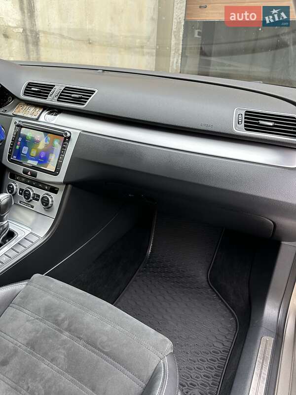 Купе Volkswagen CC / Passat CC 2013 в Кропивницькому