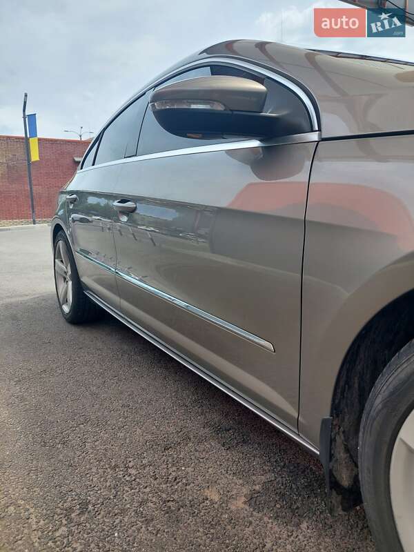 Купе Volkswagen CC / Passat CC 2011 в Харькове
