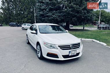 Купе Volkswagen CC / Passat CC 2010 в 