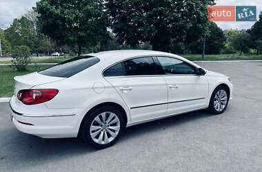 Купе Volkswagen CC / Passat CC 2010 в 