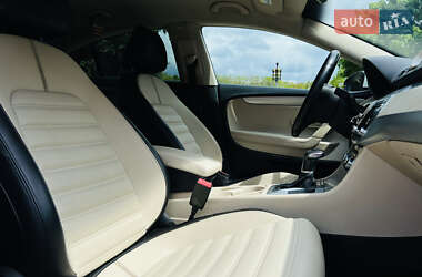 Купе Volkswagen CC / Passat CC 2010 в 